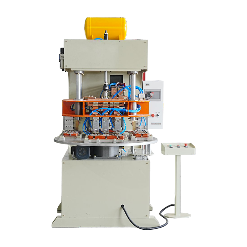 Machine de soudage multi-têtes pour cadres de fours