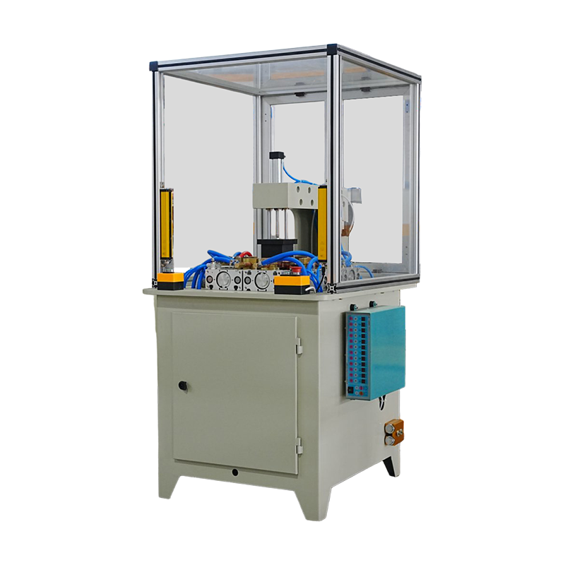 Machine à souder pour fond de boîte