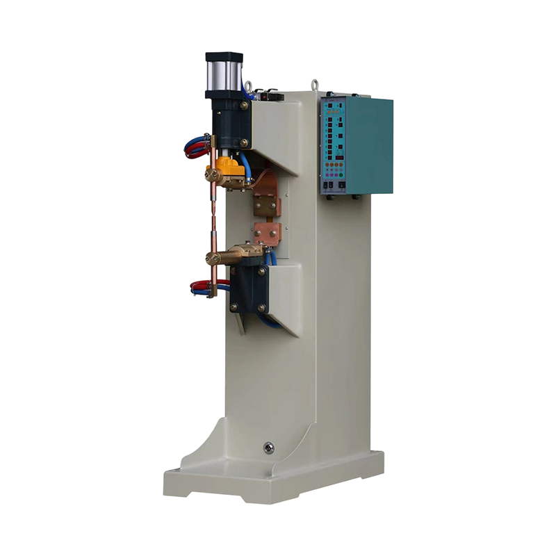 Comment une machine à souder des treillis métalliques améliore-t-elle la production de treillis